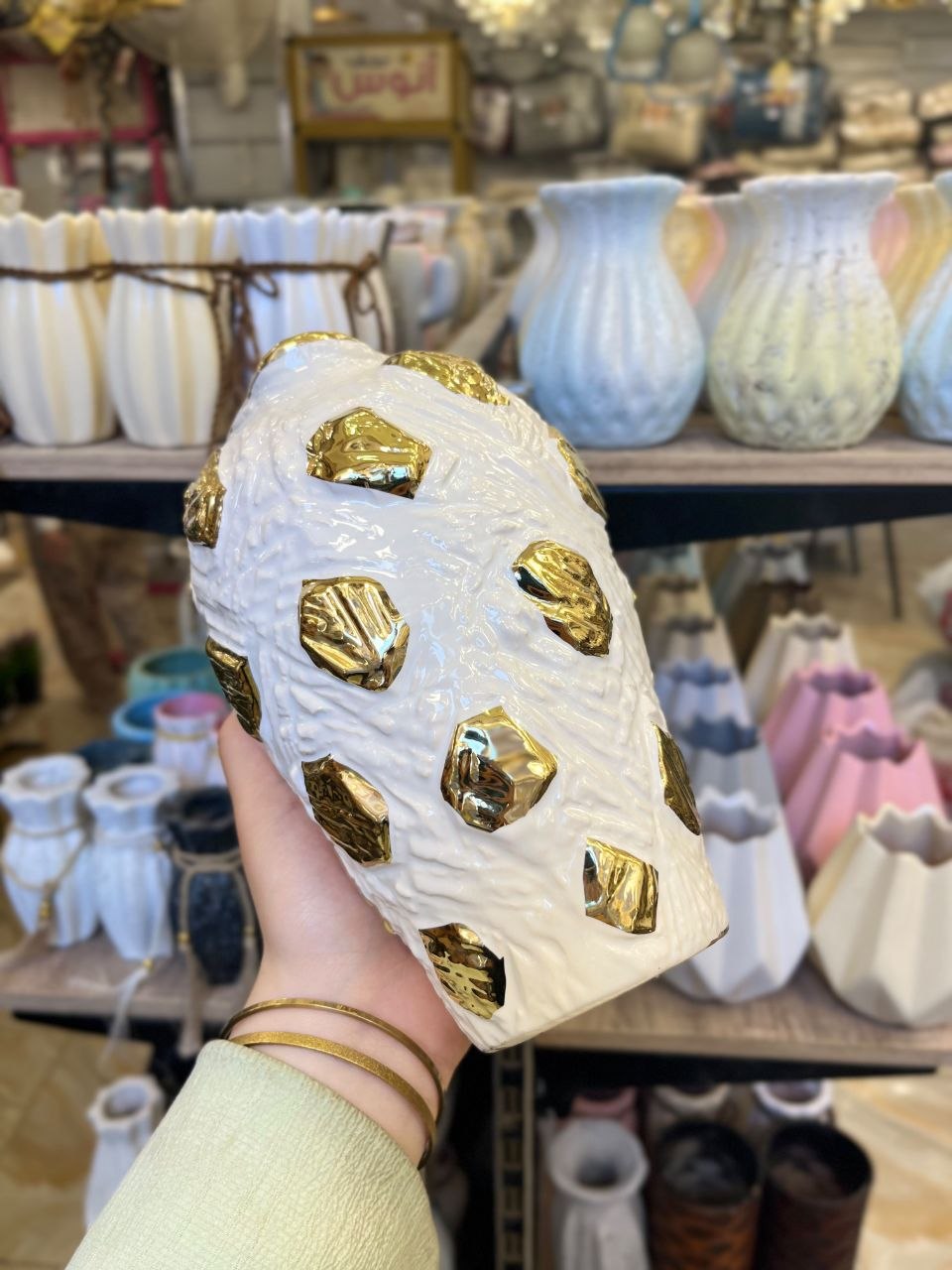 ڤاز بورسلين تحفةة ♥️🫣
